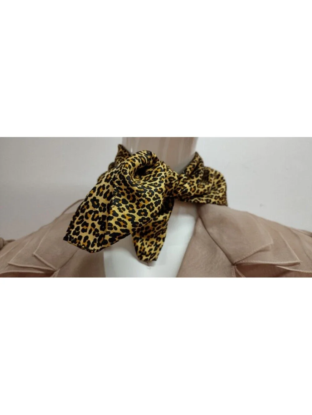 Vintage 1950s Cheetah Animal Print Silk Scarf UNISEX 17